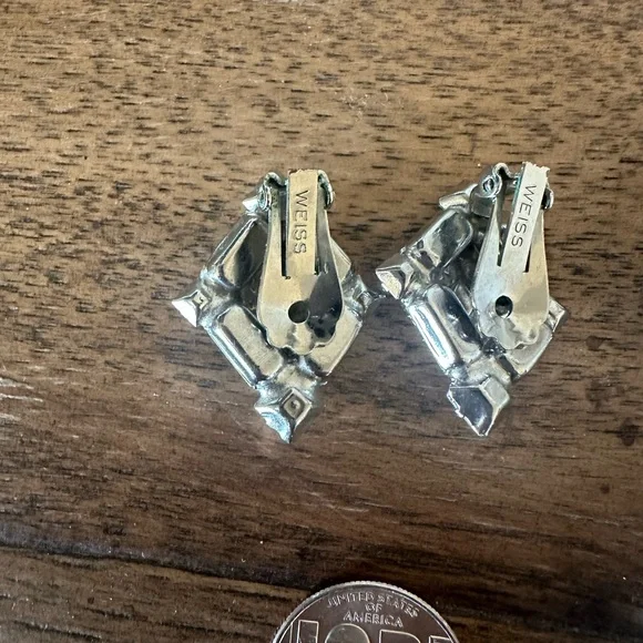 Albert Weiss earrings and 2 unmarked Silver Brooches - Picture 5 of 5